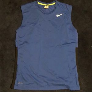 EUC! Nike XL dri-fit sleeveless t-shirt